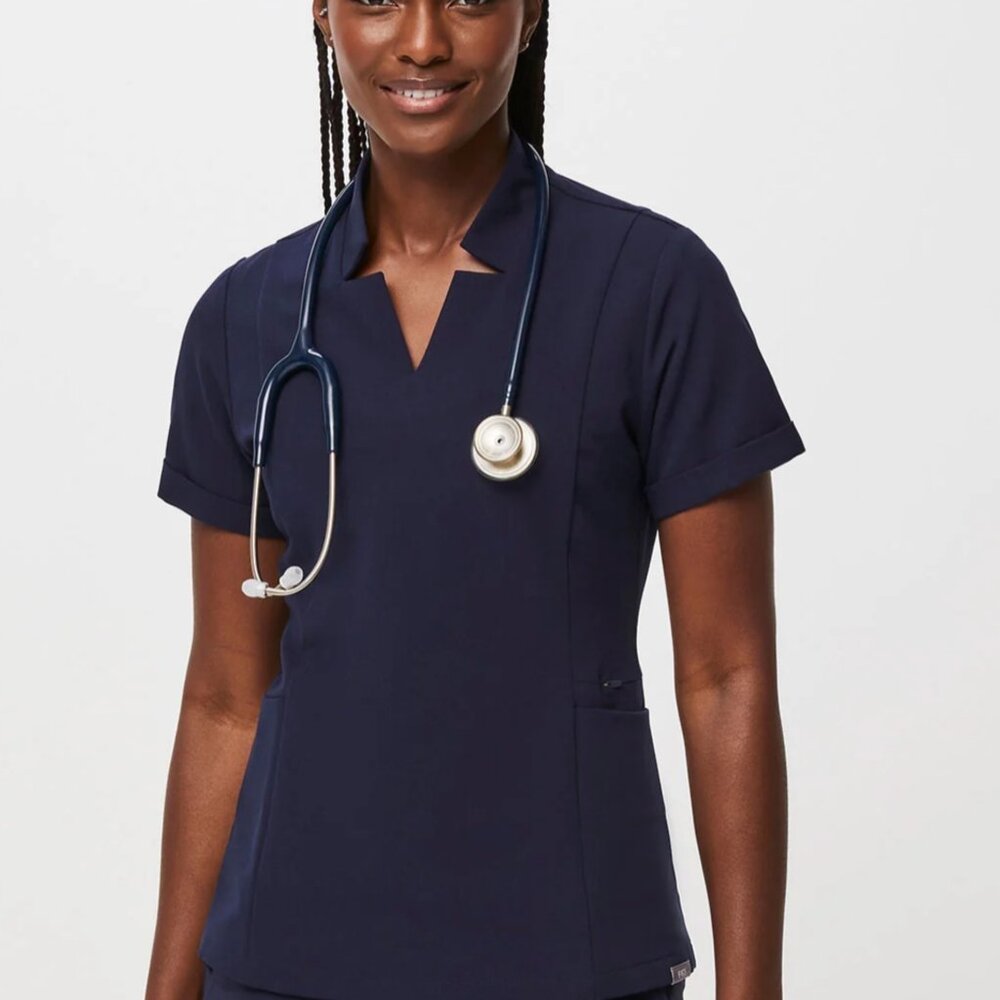 FIGS Inala Slim scrub top - size S / Navy